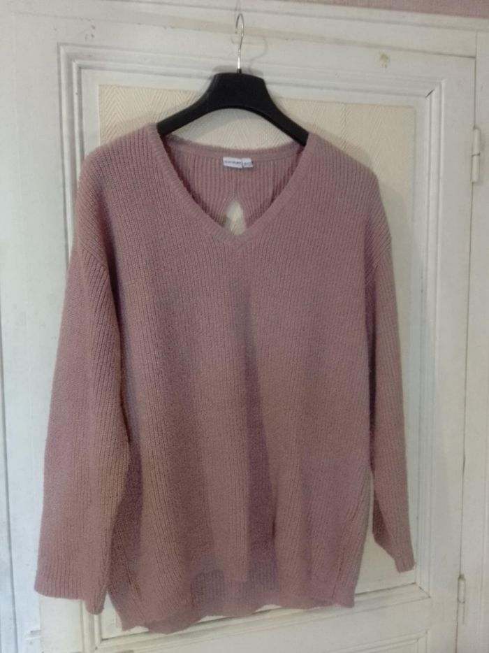 Pull dos décolleté - photo numéro 5