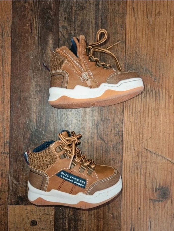 Basket Chaussures montantes bébé garçon pointure 21 - photo numéro 2