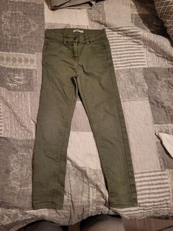 Jean skinny vert kaki taille 6 ans