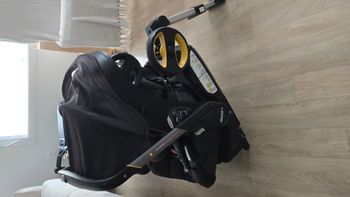 Pack poussette Doona avec base Isofix – Tres bon état