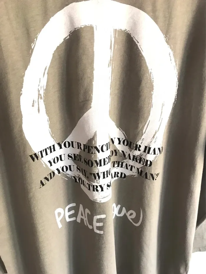 Haut peace and love pour homme neuf avec étiquettes - photo numéro 3