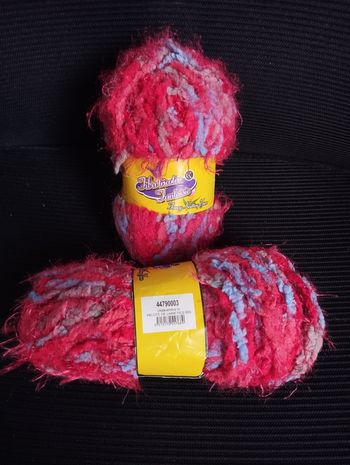 * 2 pelotes de laine Fil à tricoter Fantaisie par Charmekey