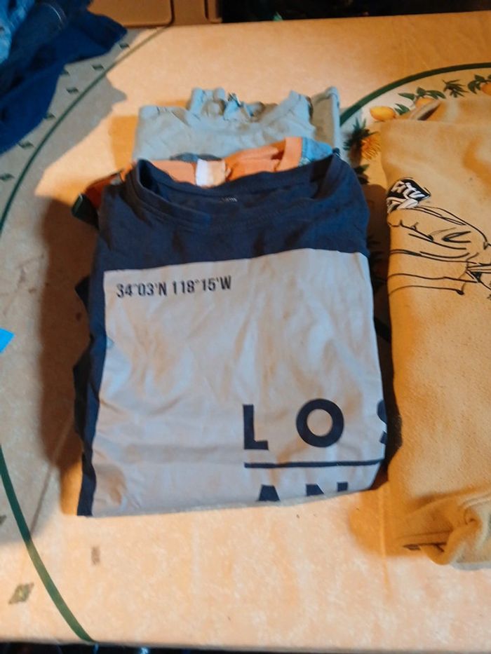 Lot vêtements garçon 12ans - photo numéro 2