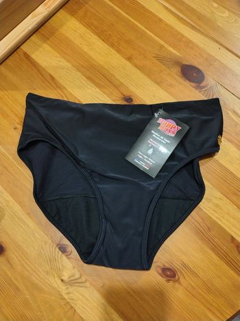 Culotte de bain menstruelle