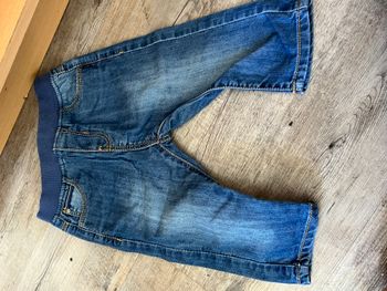 Lot 3 jeans
