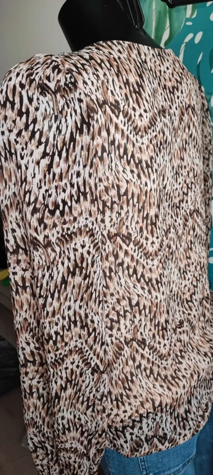 Blouse fluide et transparente taille 36 /38 - photo numéro 6