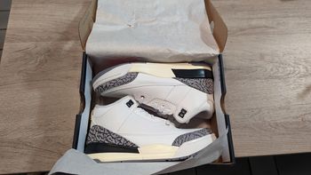 Chaussures air Jordan 3 white cement