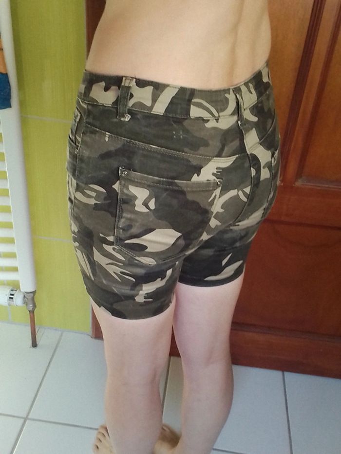 Short femme vert camouflage Goodies - photo numéro 4