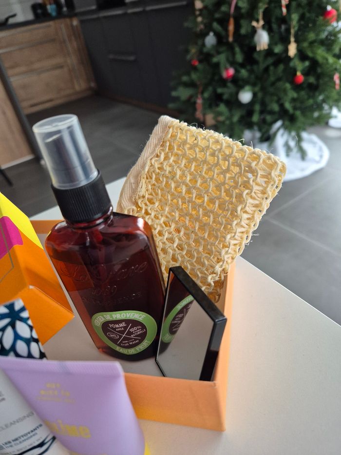 Lot cosmétique - photo numéro 2