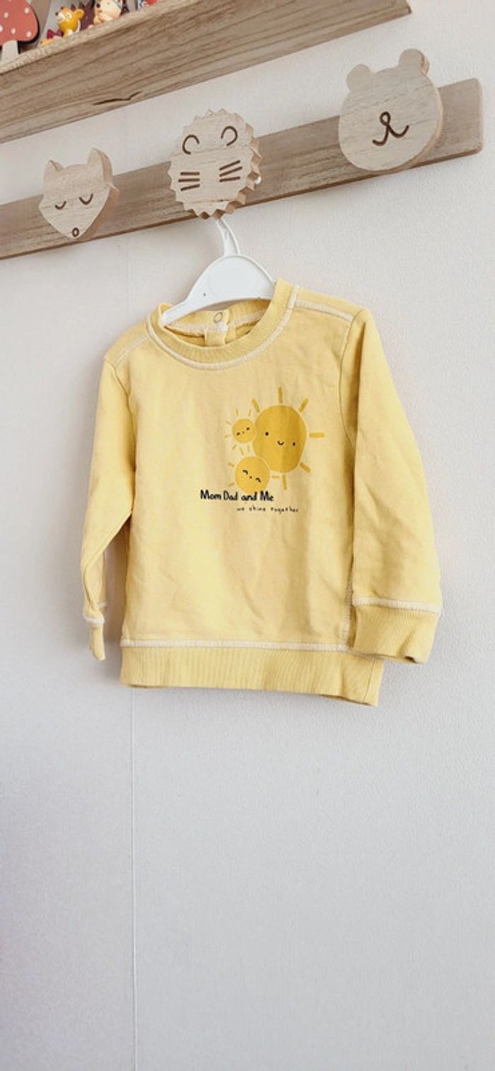 Sweat jaune kiabi 18 mois - photo numéro 2