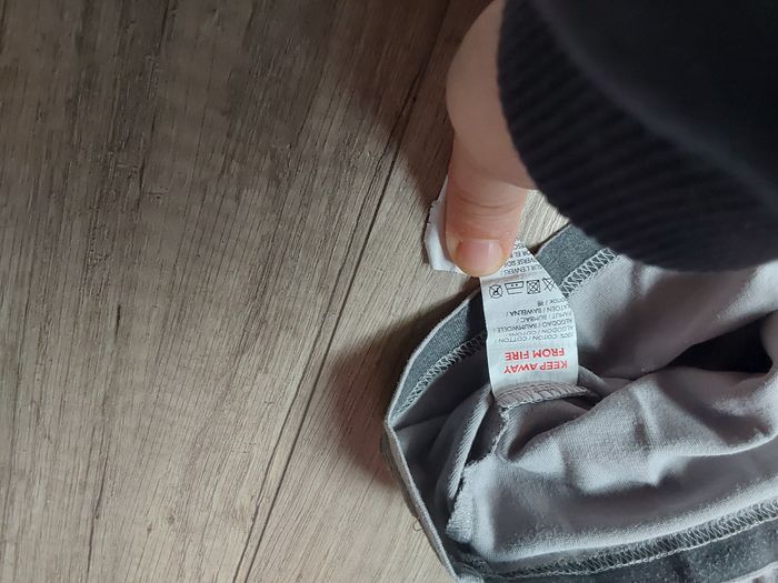 tee-shirt manche longue garçon taille 8ans - photo numéro 5