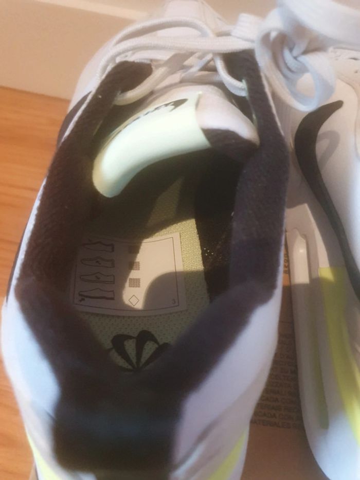Nike Air Max (38.5) - photo numéro 6