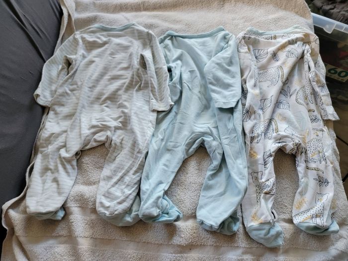 Lot de 7 pyjamas garçon 3 mois - photo numéro 6