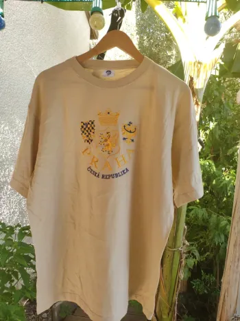 T-shirt souvenir de Prague
