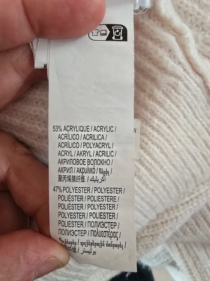 Pull col V Taille M "Kiabi" - photo numéro 4