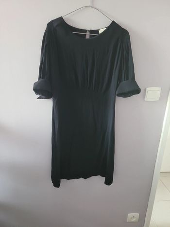 Robe noire taille 2 Leenoy