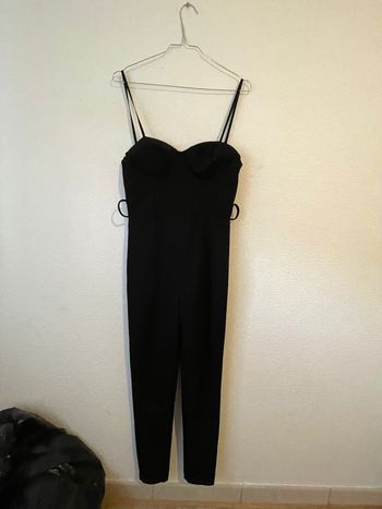 Combinaison à bretelle noir taille 36