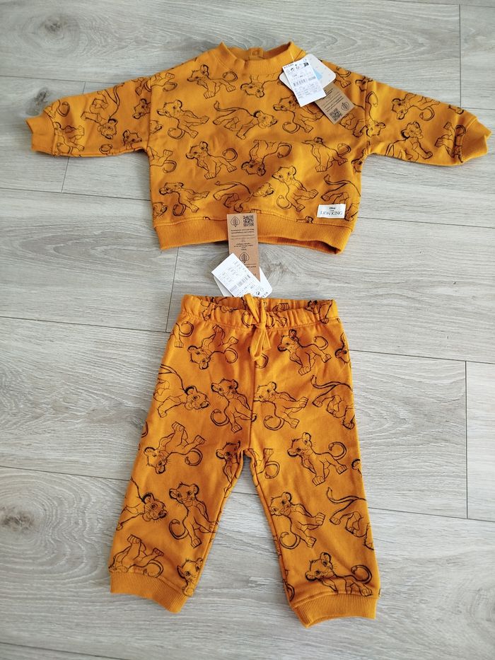 Ensemble Simba 12 mois 73 -76 cm neuf - photo numéro 2