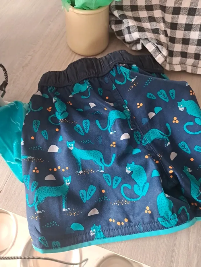 2 maillots de bain - photo numéro 4