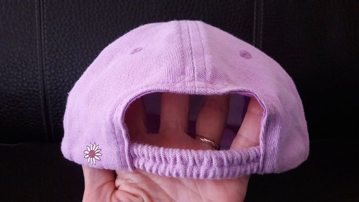 Casquette , violet clair, motif papillon , tour de tête 52cm - photo numéro 3