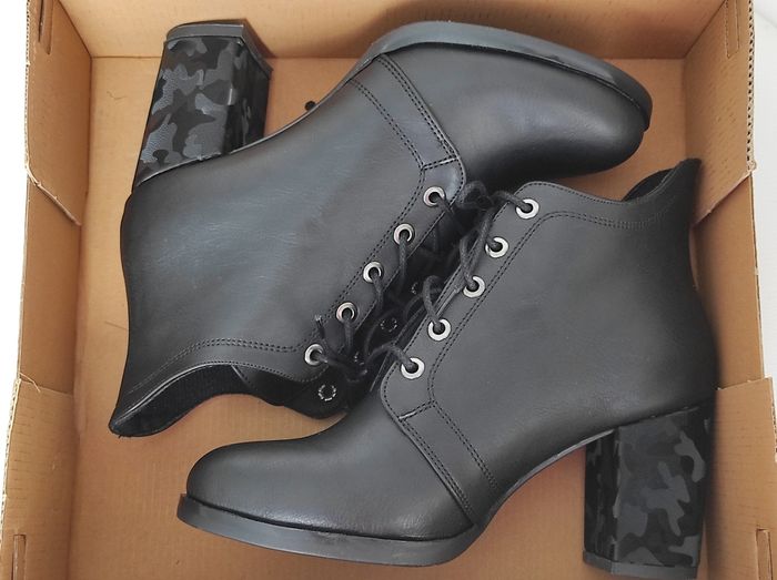 Bottines noir Tallon neuf
