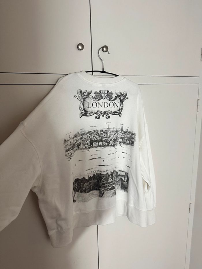 H&M - Sweat oversize imprimé The British Museum - photo numéro 4