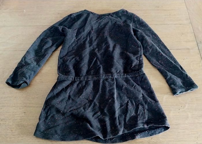 Robe ml fille 5/6ans en bon état - photo numéro 2