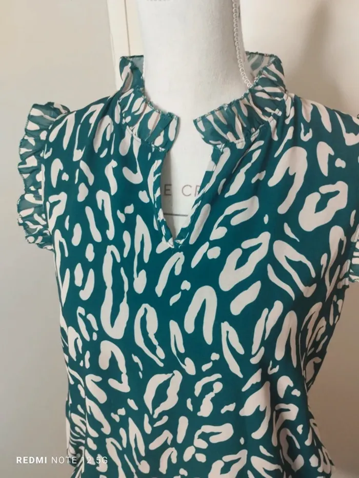 Jolie blouse taille S - photo numéro 2