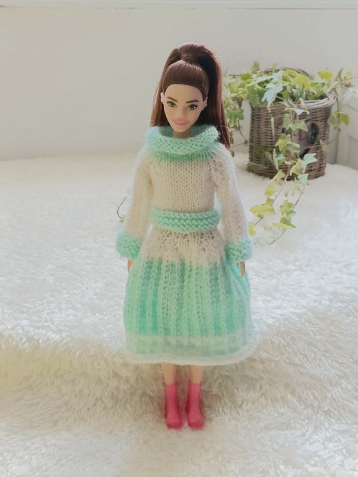 Vêtements pour poupée barbie