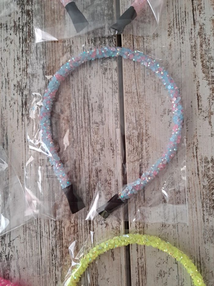 Lot de 6 serre-tête différents à strass et paillettes - photo numéro 4