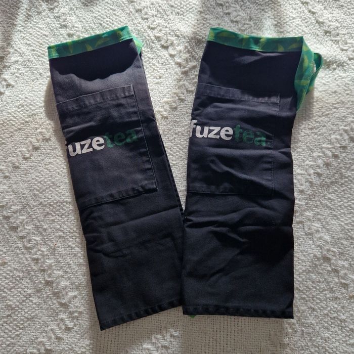 Lot 2 Tabliers "Fuzetea", Neufs - photo numéro 6