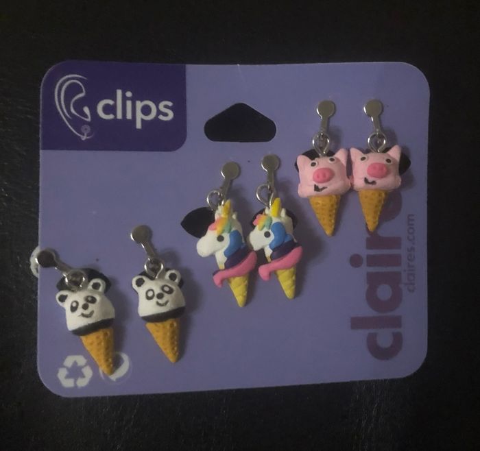 Boucles d’oreilles »Claire’s »rigolotes