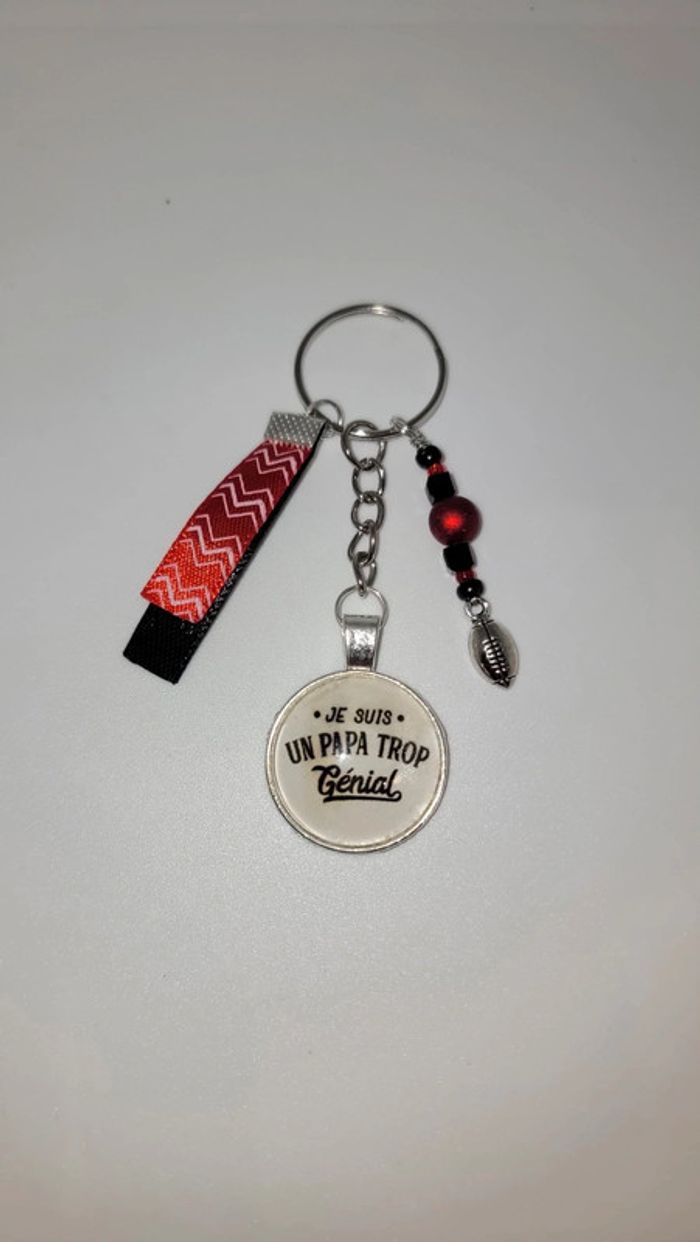 Cadeau papa, porte clé message " papa trop génial "