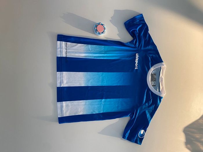 Tee-shirt Uhlsport neuf bleu blanc 6 ans - photo numéro 2