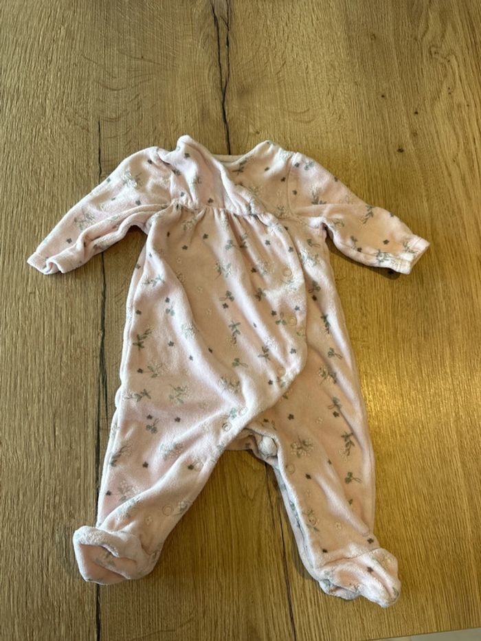 Pyjama 3 mois - photo numéro 4