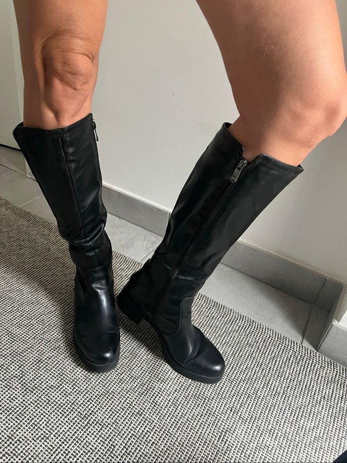 Botte haute noire - photo numéro 2
