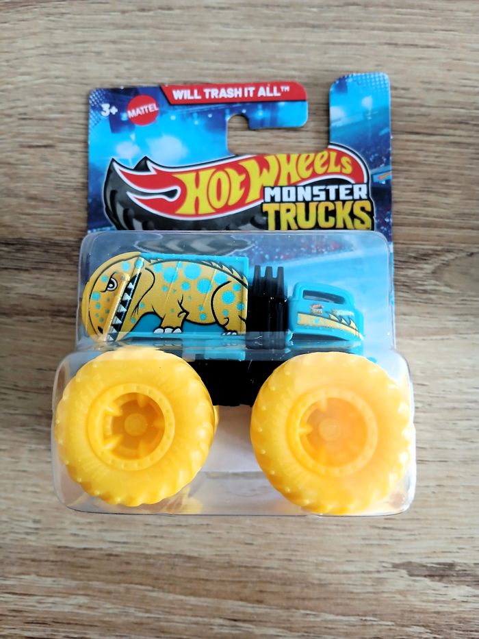 Lot de 6 Hot Wheels Monster Trucks 1:70 - photo numéro 7