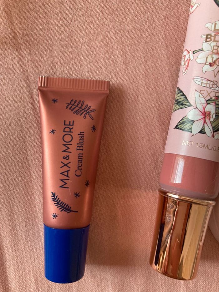 Lot maquillage lèvres teint - photo numéro 5