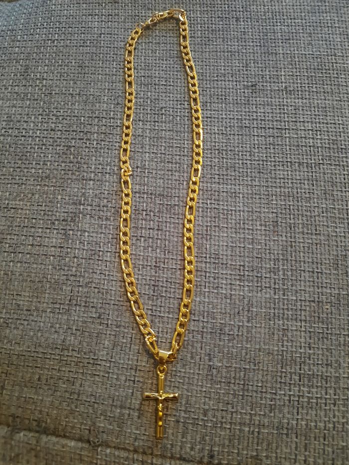 Collier avec pendentif homme - photo numéro 2