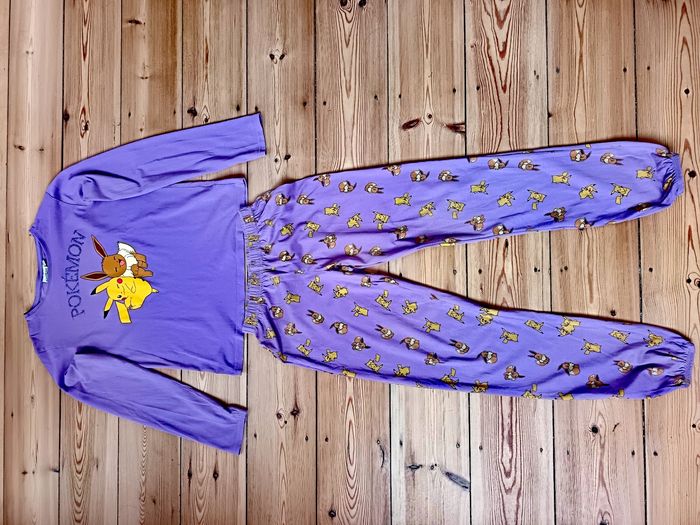 Pyjama long Pikachu et Evoli