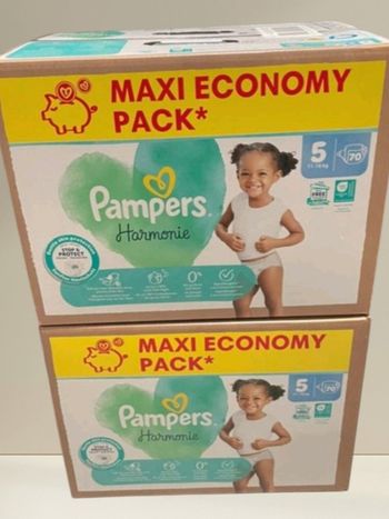 140 couches Pampers taille 5 harmonie lot de 2 cartons neufs 