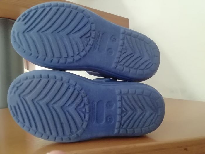Vends chaussures de plage bleues - photo numéro 6
