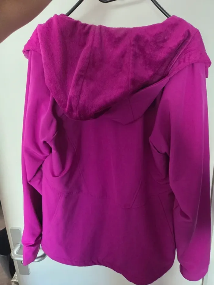 Veste femme polaire a capuche coupe vent - photo numéro 3