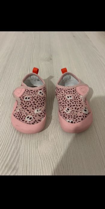 Chaussons bébé taille 20