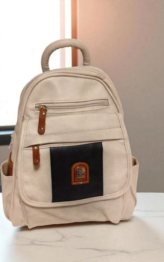 Petit sac à dos en cuir polyuréthane crème - photo numéro 3