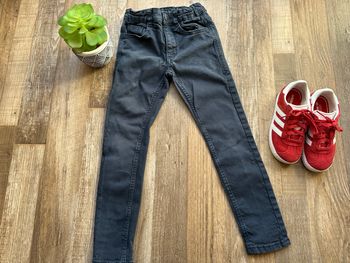 - Pantalon Kiabi  - 6 ans - bon état