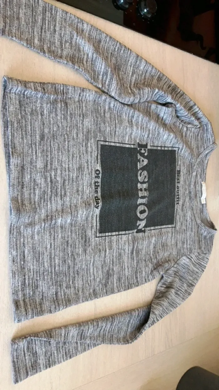 T-shirt taille 14 ans