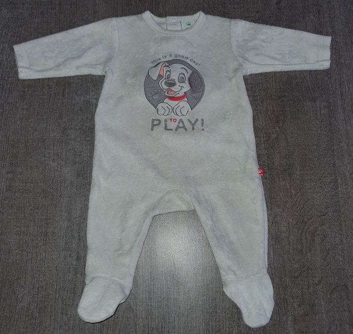 Pyjama 1 mois - photo numéro 1