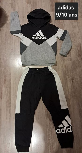 Survêtement adidas 9/10 ans 