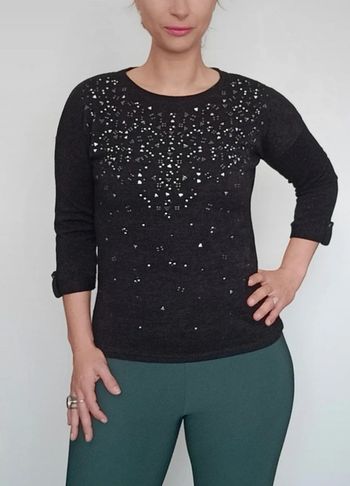 Pull fin noir clouté taille 1